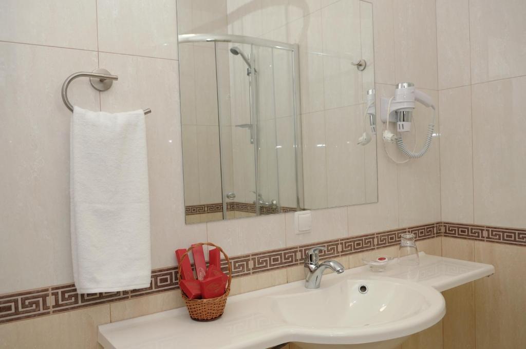 Melrose Hotel Rivne Chambre photo
